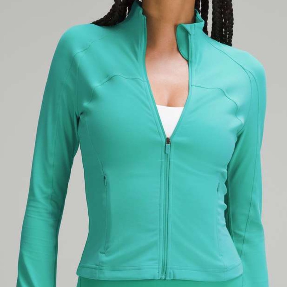 Lululemon Athletica Cropped Define Jacket Nulu in Kelly Green